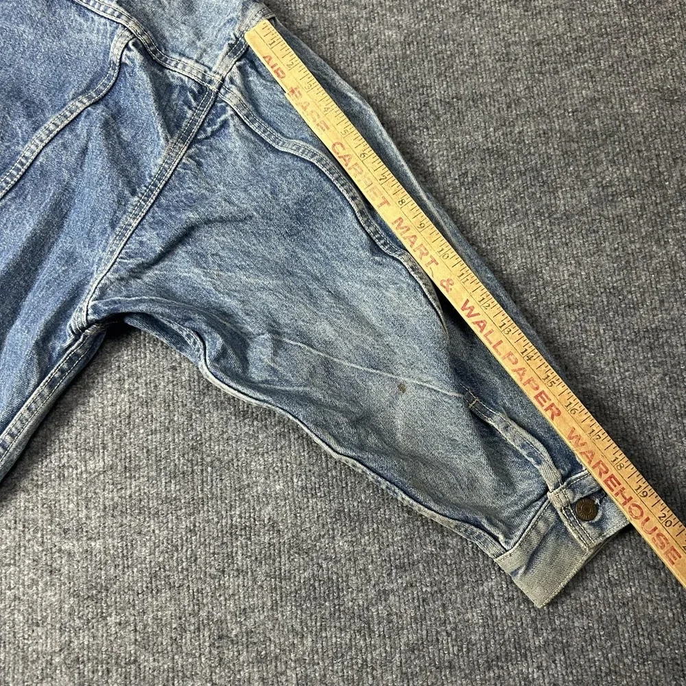 Vintage Levi's Denim Trucker Jacket Mens Large Light Wash Blue Made USA